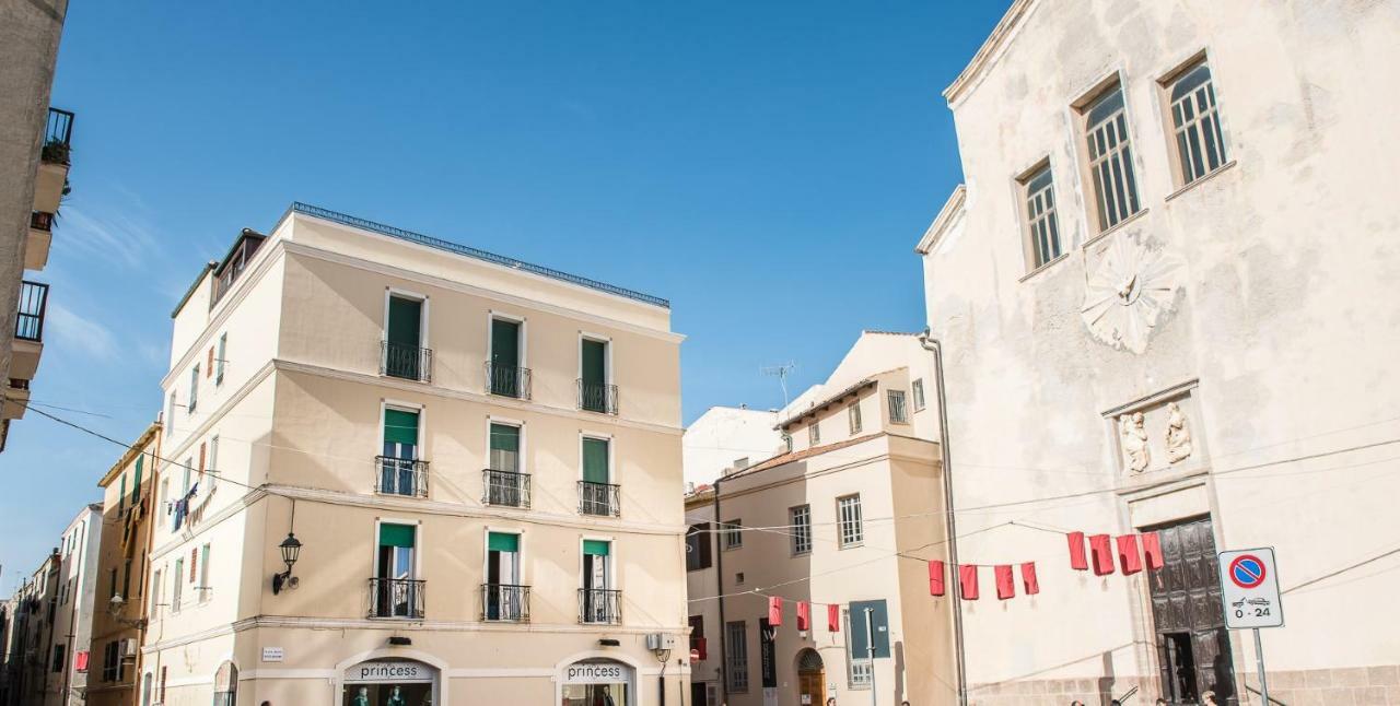 Piazza Ginnasio Affittacamere Alghero Esterno foto