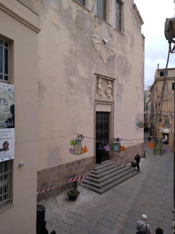 Piazza Ginnasio Affittacamere Alghero Esterno foto